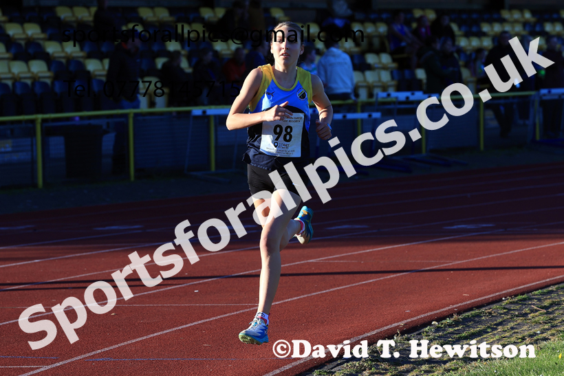 The 1500 metres, 2026 NEGP 1, Monkton Stadium. Photo: David T. Hewitson/Sports for All Pics